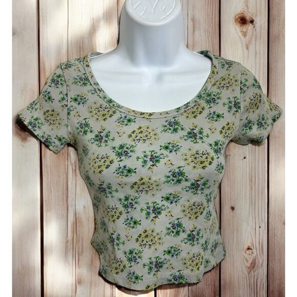 Uniqlo UT Paul & Joe Floral Crop Top Sz Small Short Sleeve Light Gray Stretch - Picture 1 of 9